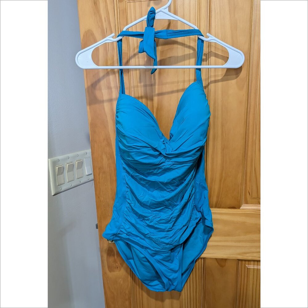New LIZ claiborne Swimsuit